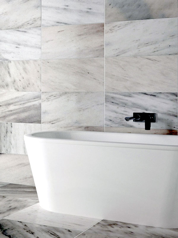 bathroom-white-grey-quartz-tiles-home360-milwaukee600x800